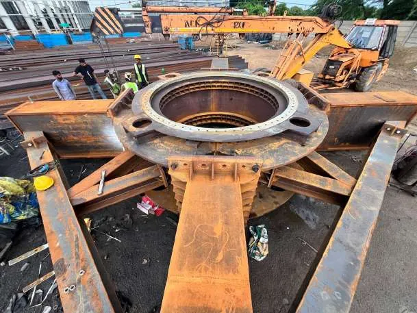 India’s first ship loader for cement