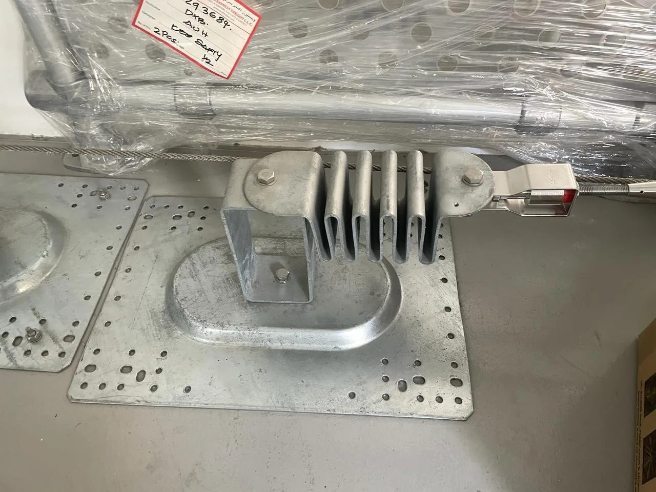 Rooftop lifeline and handrail base plates