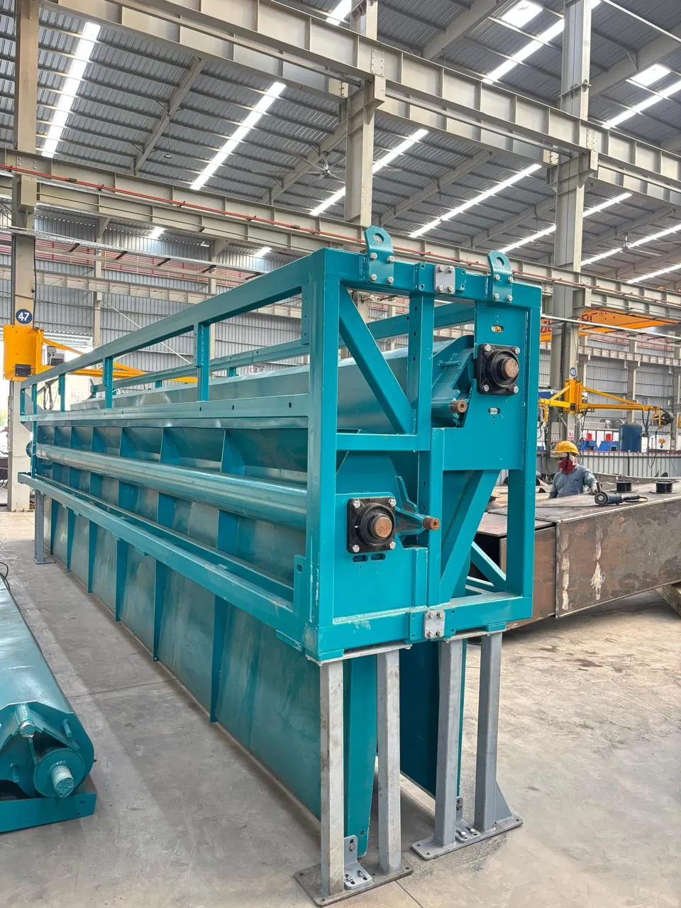 Belt storage and conveyor brackets, 14 m diameter road tunnel, Mumbai